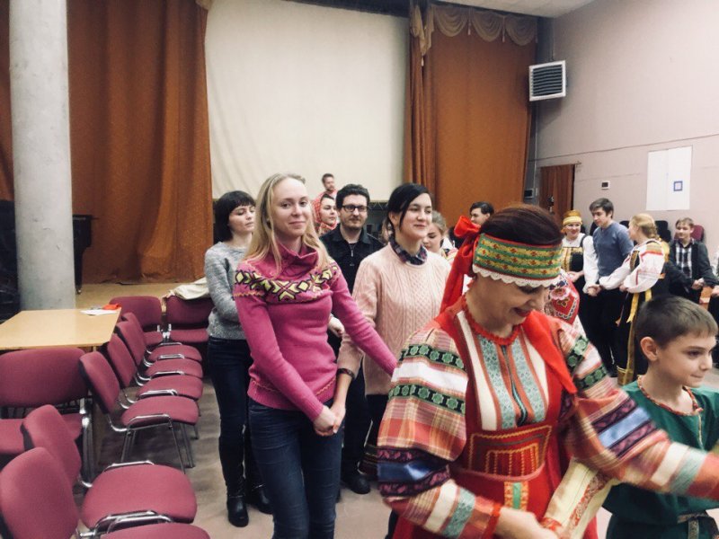 Студенты УлГПУ побывали на фольклорной молодежной вечорке