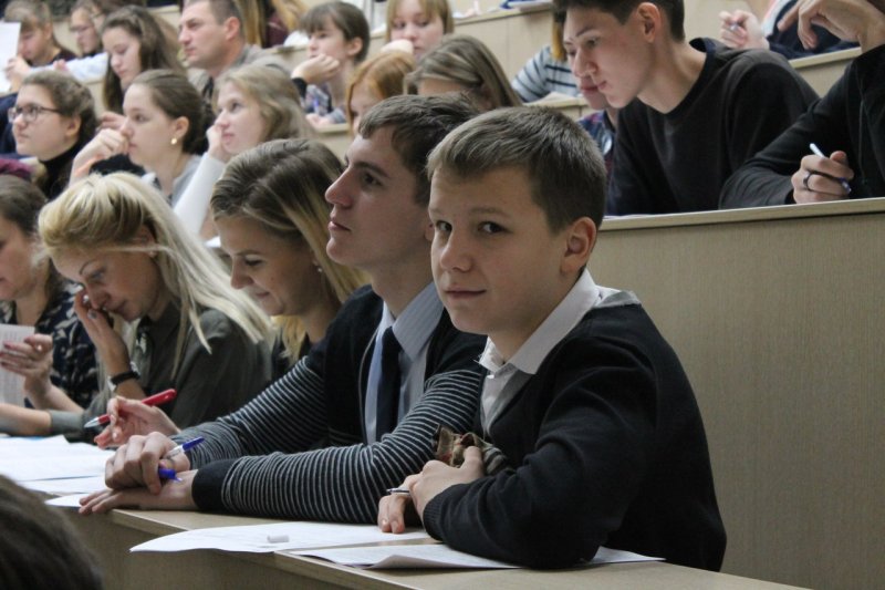 В УлГПУ прошла международная образовательная акция «Географический диктант», на которой  свои знания по географии проверили свыше 500 человек