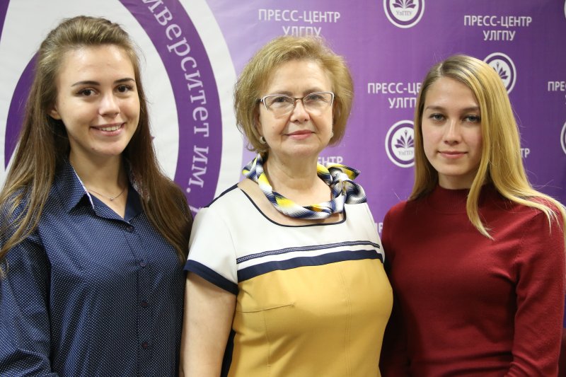Проект студентов УлГПУ «Школа для несовершеннолетних мам «Быть мамой» занял второе место на Всероссийском форуме «Моя инициатива в образовании»