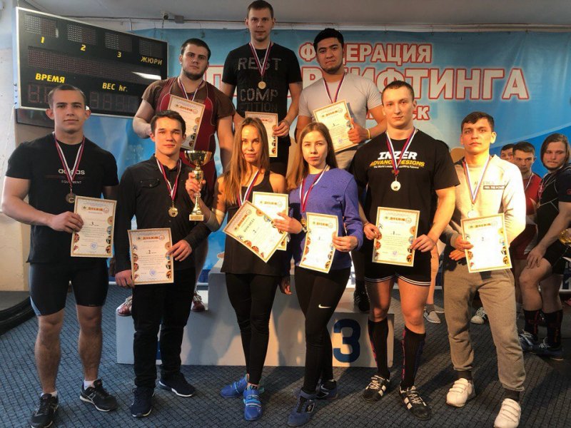 Мужская и женская команды УлГПУ завоевали победу в лыжных гонках на региональной Универсиаде – 2018