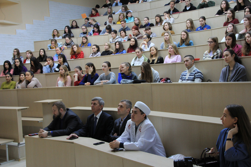 На научно-практической конференции в УлГПУ обсудили профилактику терроризма и экстремизма в молодежной среде