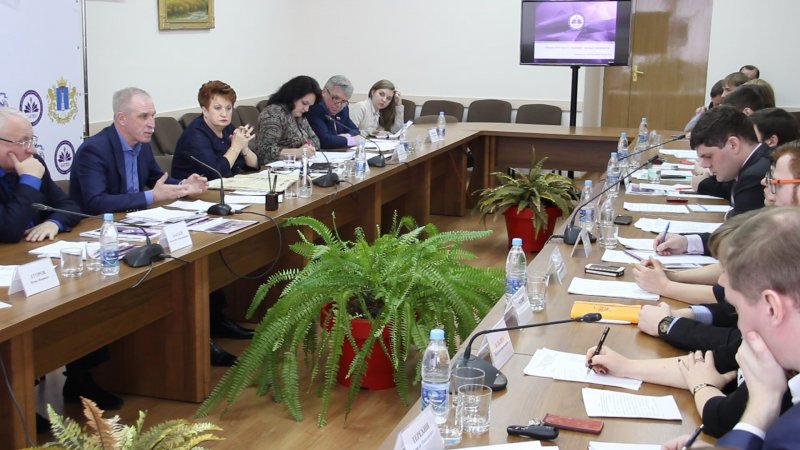 Губернатор Сергей Морозов побывал в УлГПУ, где принял участие в расширенном заседании организационного комитета по подготовке юбилейных мероприятий вуза