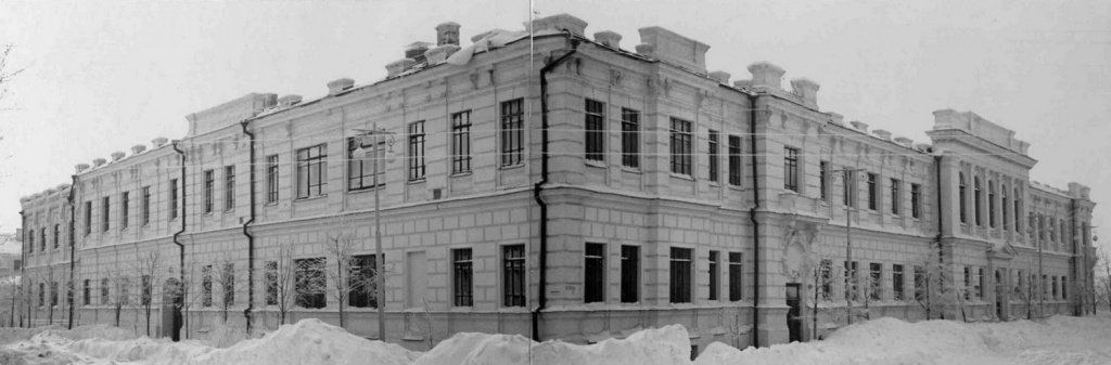 Старый корпус УлГПУ (нынешний факультет иностранных языков)