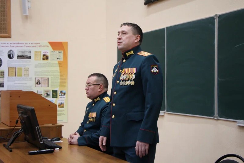 Студенты УлГПУ стали участниками Урока мужества от военнослужащих из Вольского военного института материального обеспечения