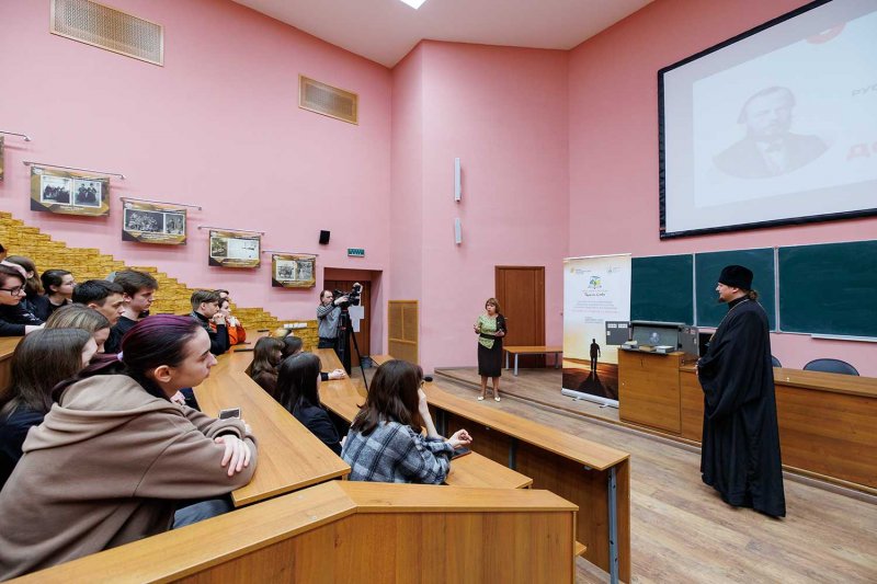 В УлГПУ прошла презентация издательского проекта «Евангелие Достоевского» 
