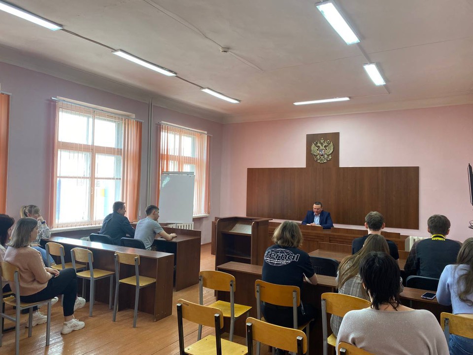 Студенты УлГПУ – будущие юристы – встретились с судьей в рамках работы Совета работодателей вуза
