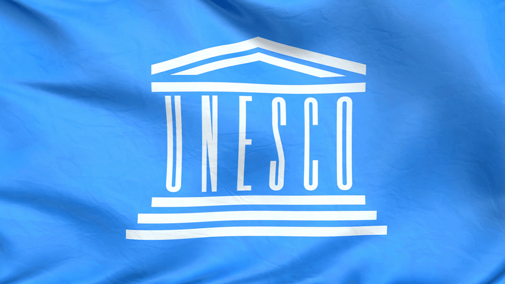 Кафедра ЮНЕСКО  УлГПУ  приглашает  студентов принять участие в конкурсе, посвященном празднованию  75-летия ЮНЕСКО