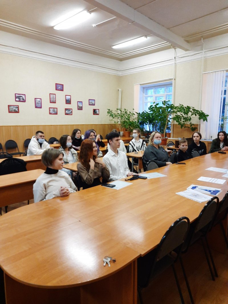Французский ресурсный центр и Кафедра ЮНЕСКО УлГПУ отметили Международный день учителя французского языка