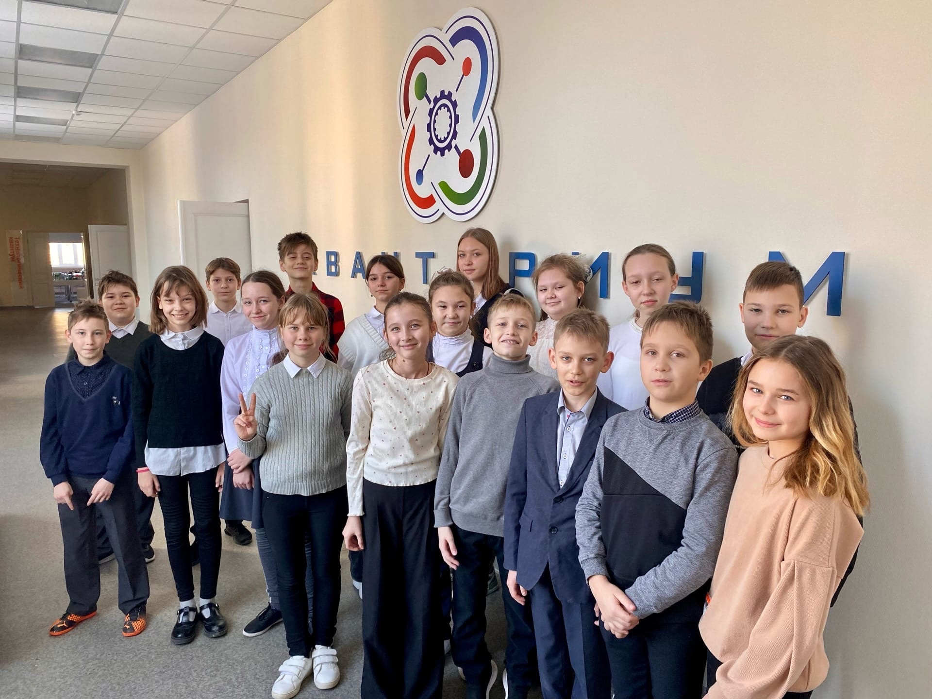 Кванториум УлГПУ посетили ученики средней школы №15 г. Ульяновска – активисты пресс-центра «Узнавайки»