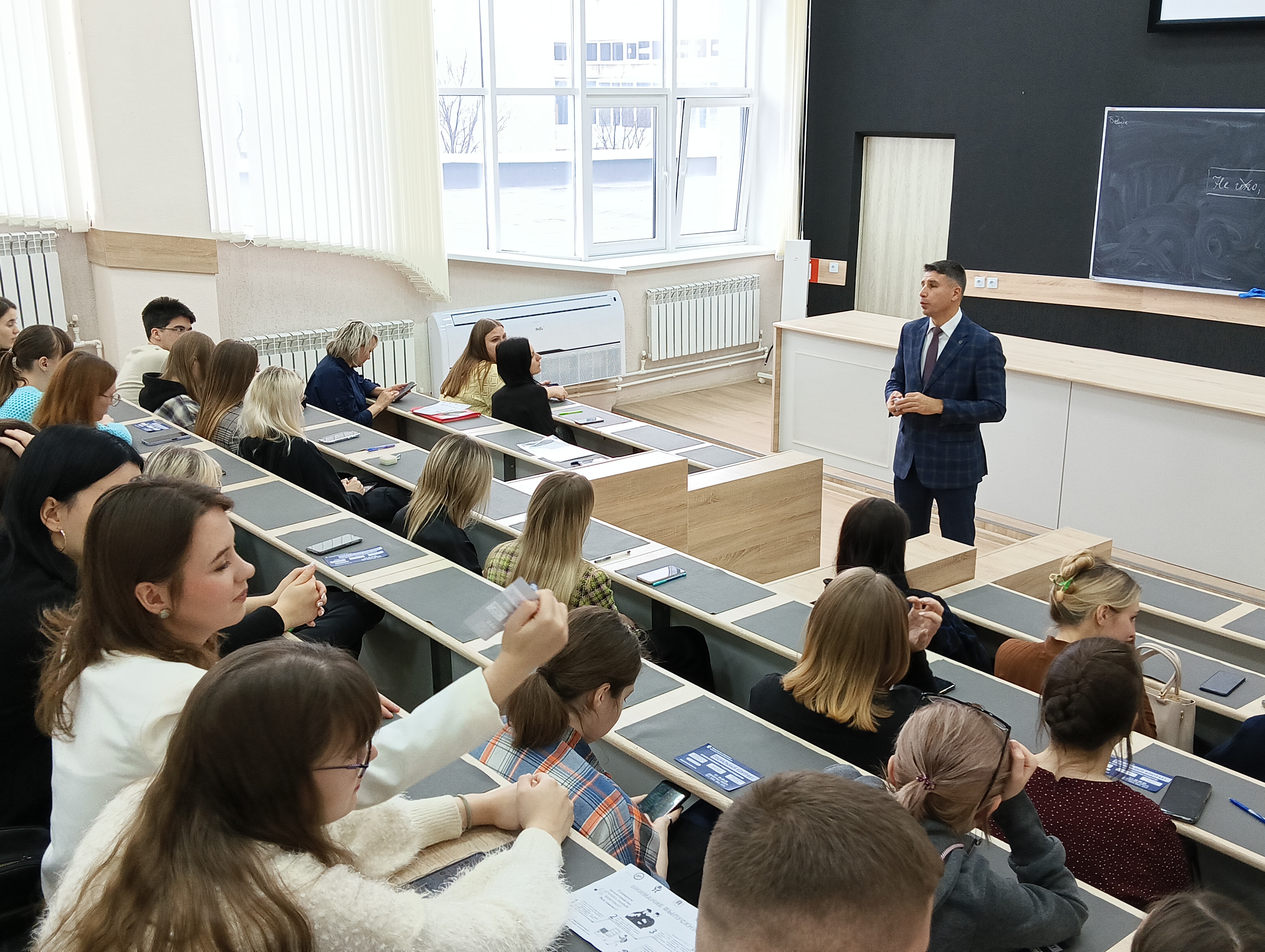 Отчет о проведении встреч работодателей со студентами 3-5 курсов Ульяновского государственного педагогического университета в 2023 году.