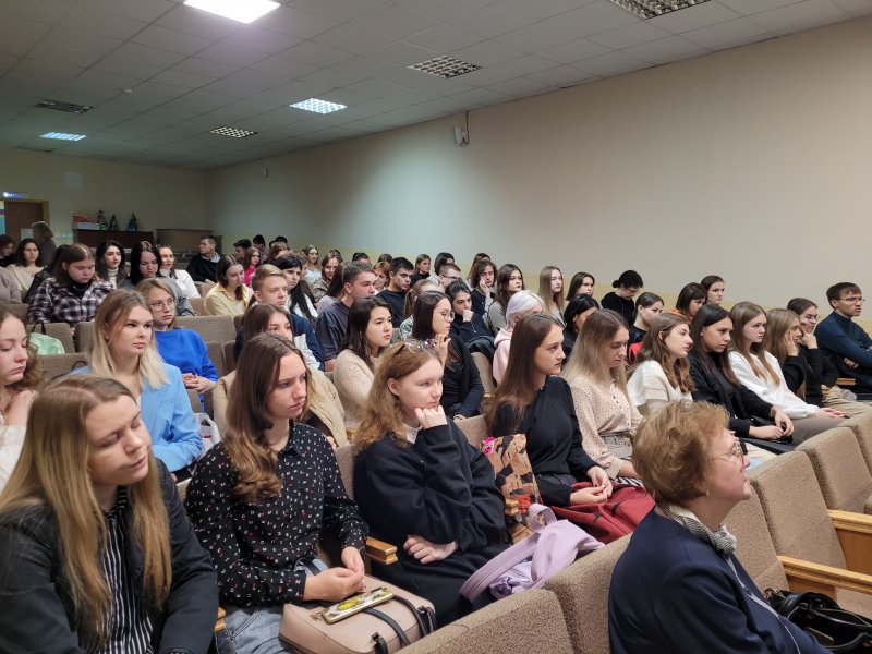 УлГПУ   совместно с базовой кафедрой  - ОГКУ Ульяновский детский дом «Гнёздышко» - провел проблемный семинар  для студентов