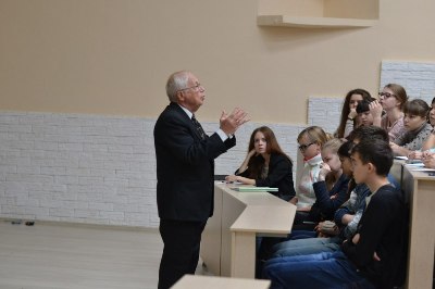 Профессор МПГУ, автор учебников по математике Александр Мордкович дал мастер-класс для студентов УлГПУ