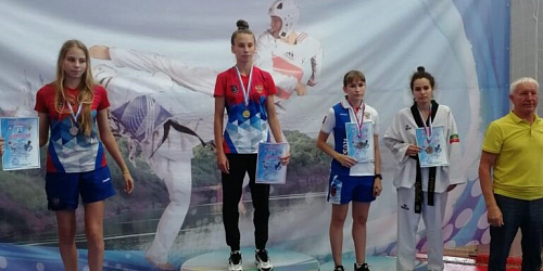 Студентка УлГПУ Оксана Козлова завоевала «золото» на чемпионате ПФО  по тхэквондо